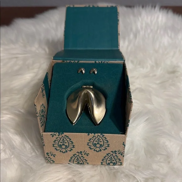 Lucky Brand Gold Fortune Cookie Earrings - Picture 1 of 2